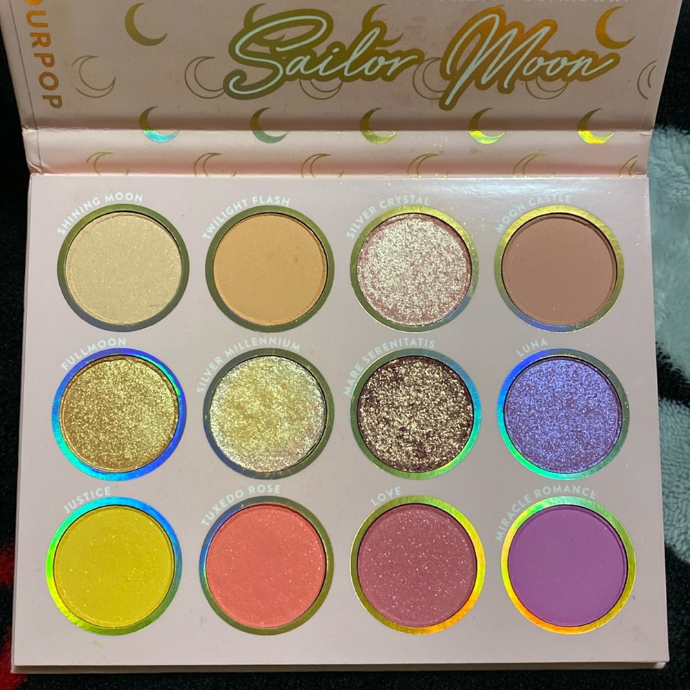 Colourpop Sailor Moon Pretty Guardian Eyeshadow Palette